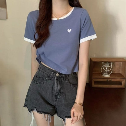 Short-Sleeve Round Neck Heart Contrast Trim Tee