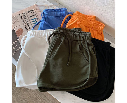 Schlichte Shorts mit hoher Taille
