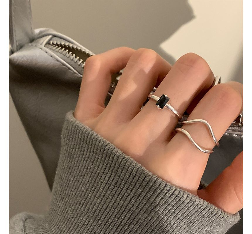 Rhinestone / Wavy Layered Alloy Open Ring