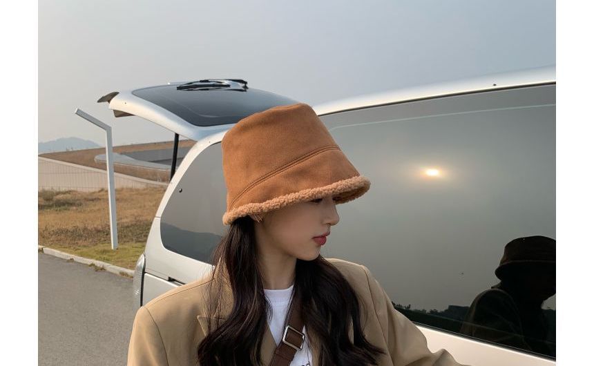 Plain Fleece-Lined Bucket Hat