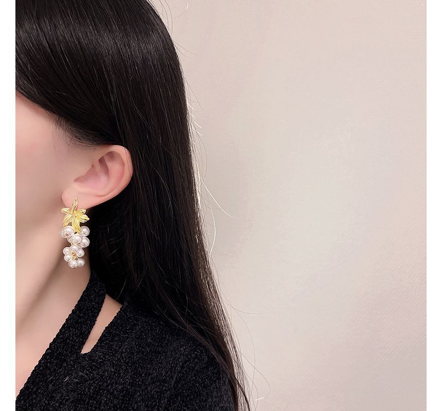 Drop Faux Pearl Grape Earring