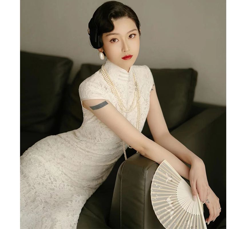 Cap-Sleeve Lace Mermaid Evening Gown