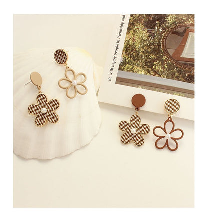 Houndstooth Floral Asymmetrical Alloy Dangle Earring