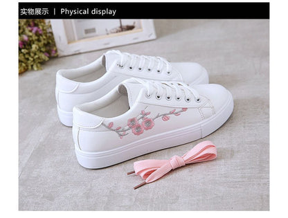 Floral Embroidered Lace-Up Sneakers