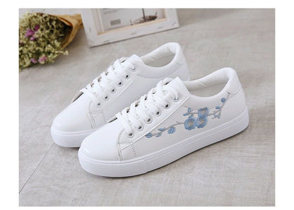Floral Embroidered Lace-Up Sneakers