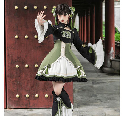 Kurze Lolita-Bluse mit ausgestellten Ärmeln und Panda-Stickerei / zweifarbiges Trägerkleid mit Schleife / Beinstulpen mit Rüschen / Set