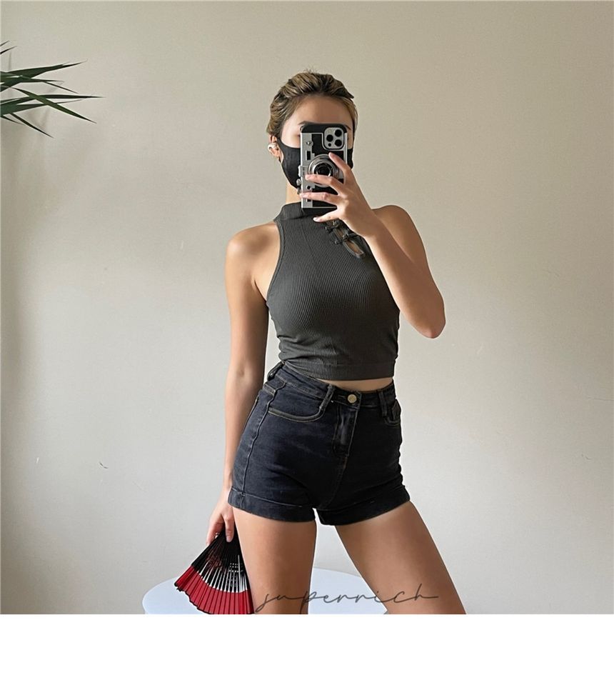 Padded Frog Button Crop Tank Plain Top