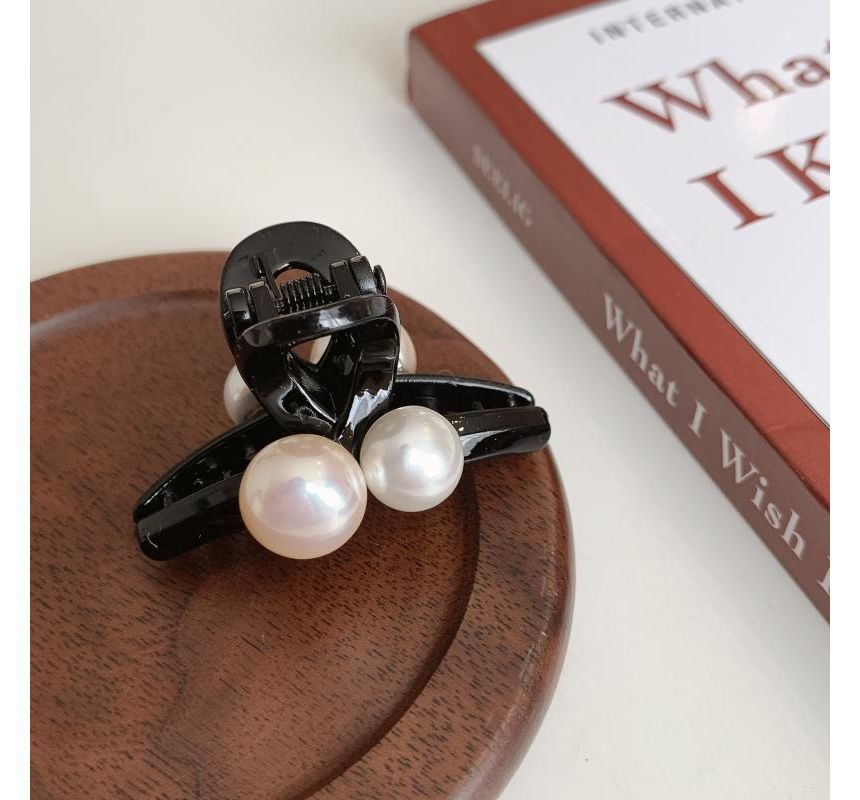 Faux Pearl Mini Hair Clip