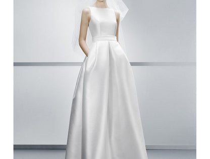 Sleeveless Boat Neck Plain Satin A-Line Wedding Gown