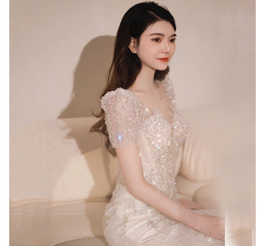 Short-Sleeve V-Neck Trained Mermaid Evening Gown