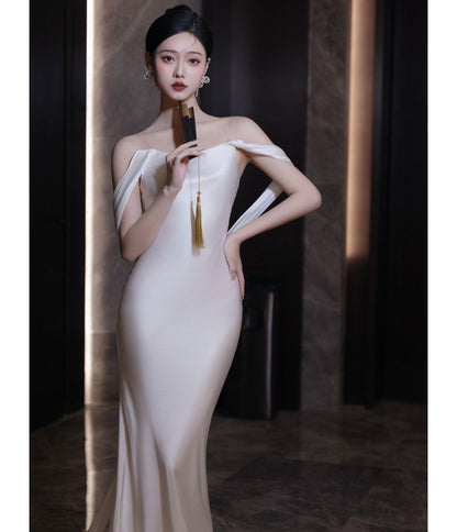 Sleeveless Square Neck Plain Floral Embroidered Panel Mesh Mermaid Wedding Gown