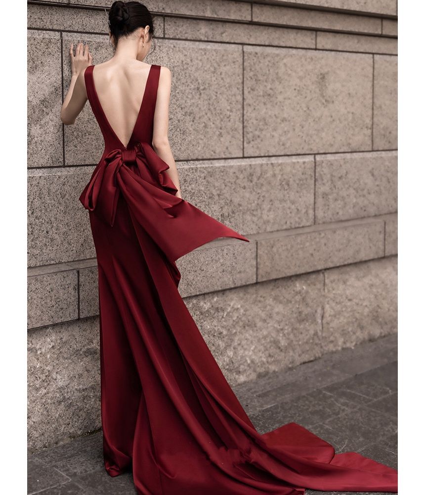 Sleeveless V-Neck Plain Backless Bow A-Line Evening Gown