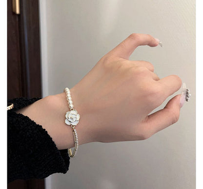 Alloy Faux Pearl Floral Bracelet
