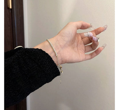 Alloy Faux Pearl Floral Bracelet