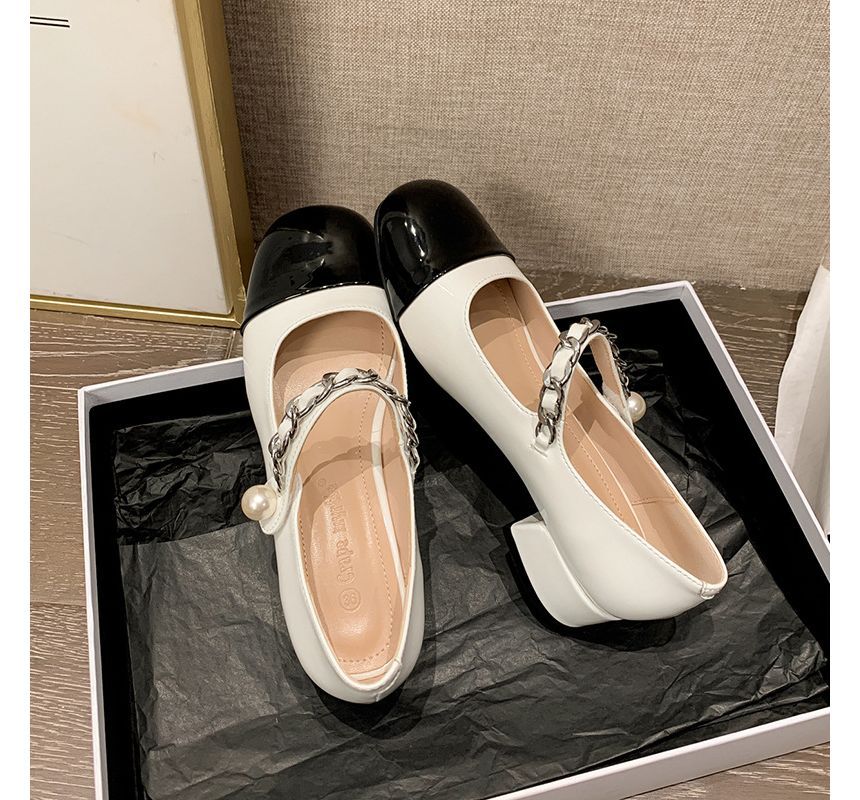 Two-Tone Block Heel Mary Jane Pumps