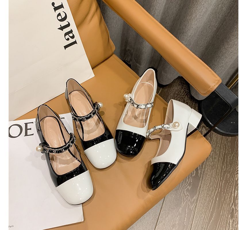 Two-Tone Block Heel Mary Jane Pumps