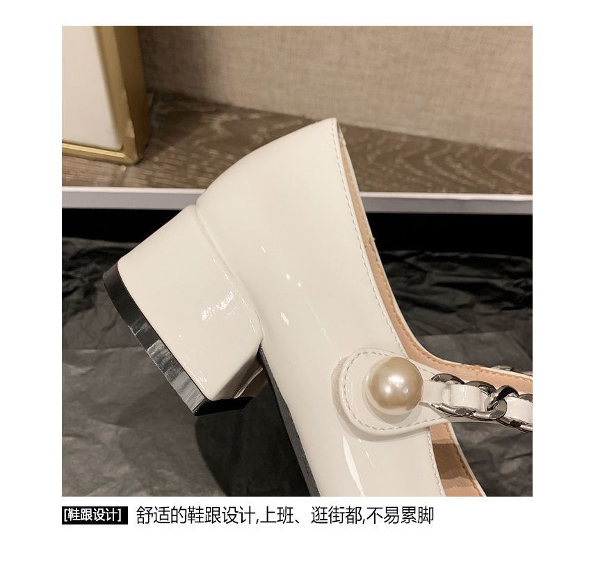 Two-Tone Block Heel Mary Jane Pumps