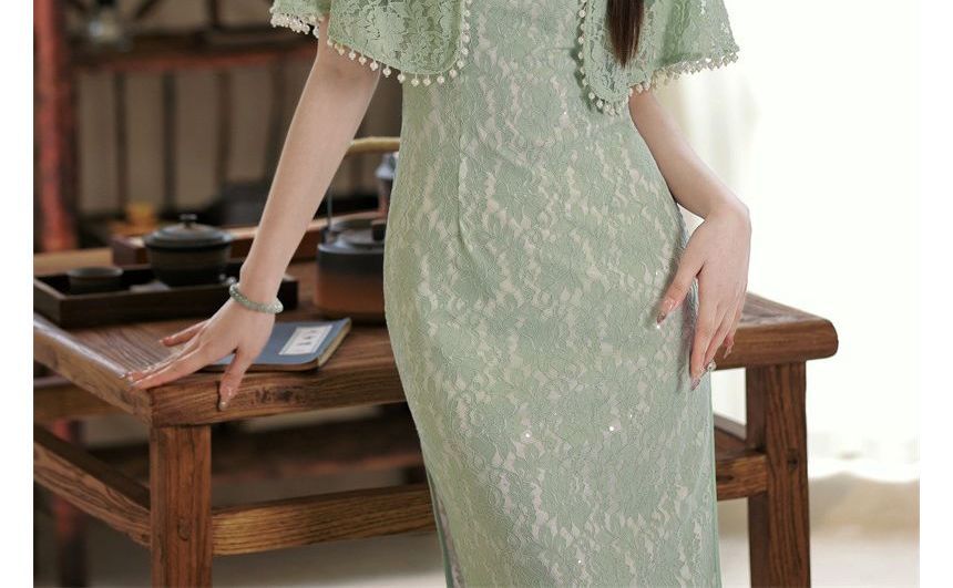 Set: Short-Sleeve Lace Panel Midi Qipao + Cape