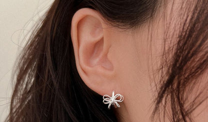 Bow Sterling Silver Earring