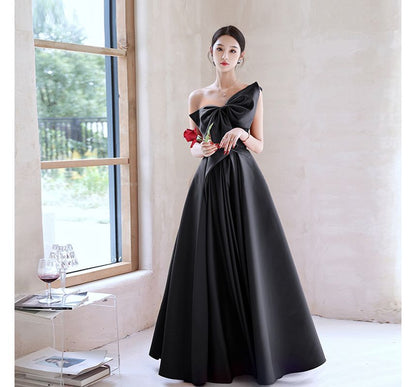 Sleeveless One Shoulder Plain Bow Satin A-Line Evening Gown
