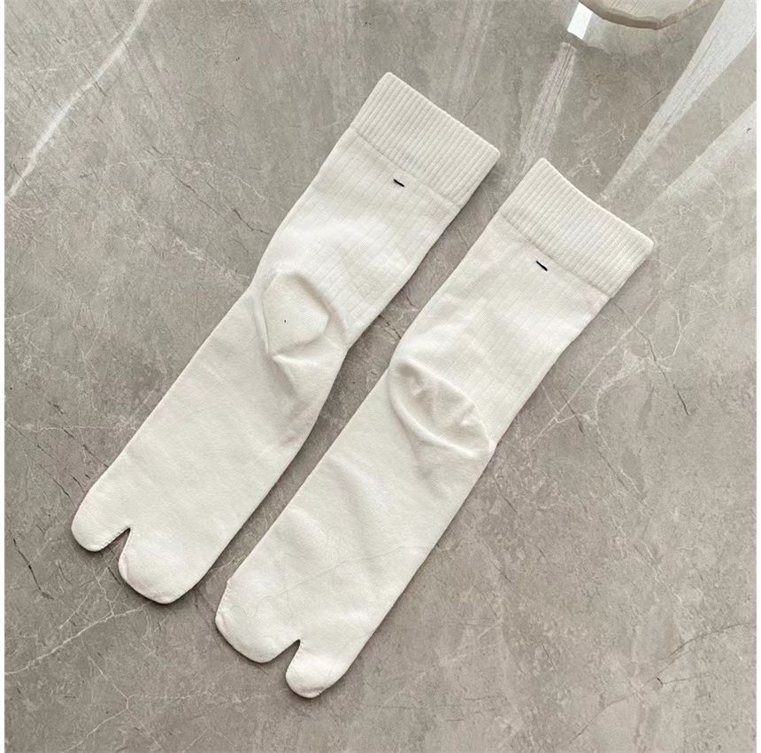 Plain Split-Toe Socks