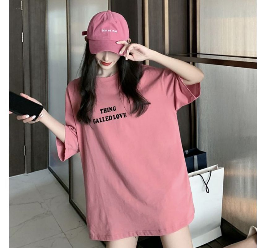 Short-Sleeve Round Neck Lettering Tee