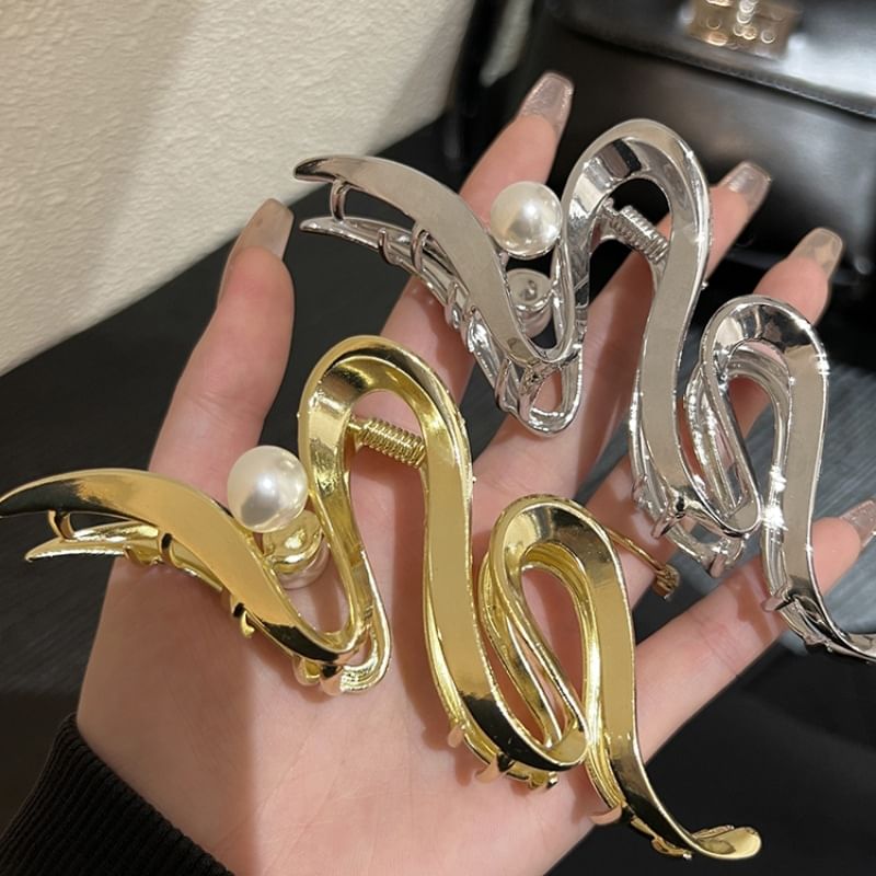 Faux Hair Claw Pearl