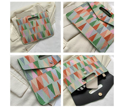 Geometric Print Envelope Clutch