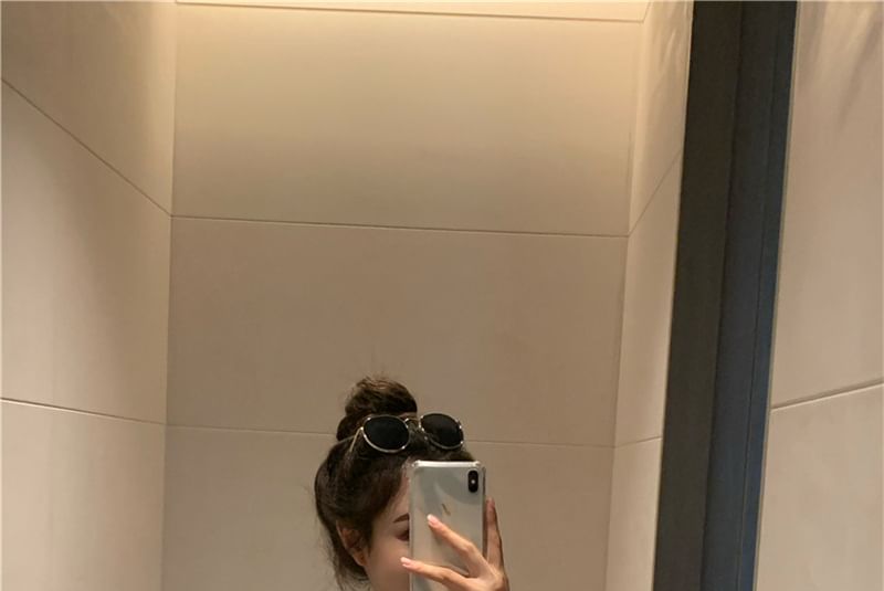 Slim-Fit Midi Two-Tone Sleeveless Dress