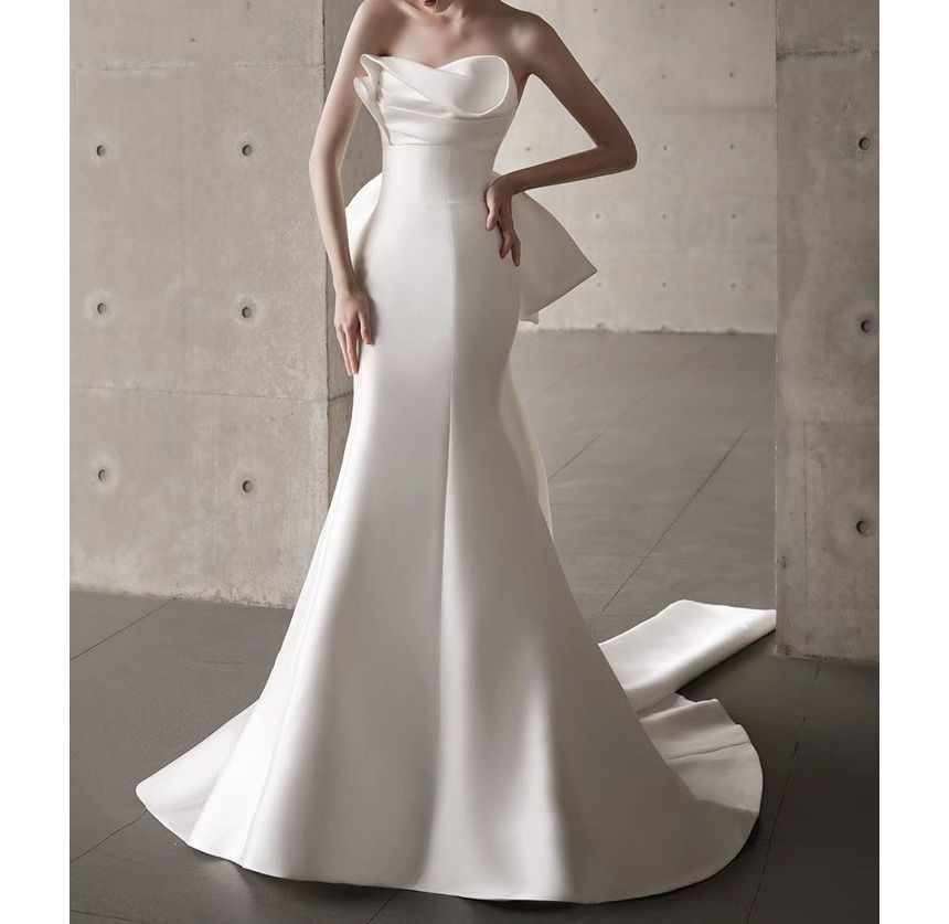 Strapless Bow Mermaid Wedding Gown