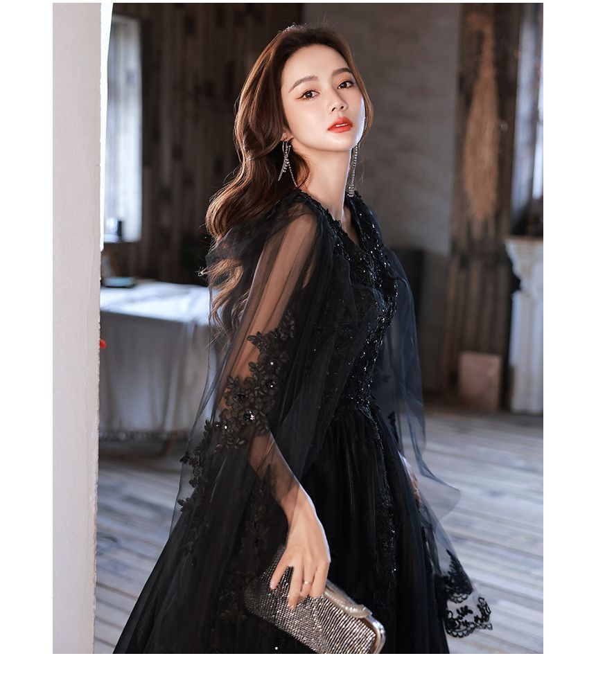 Short-Sleeve Lace Embroidered A-Line Evening Gown