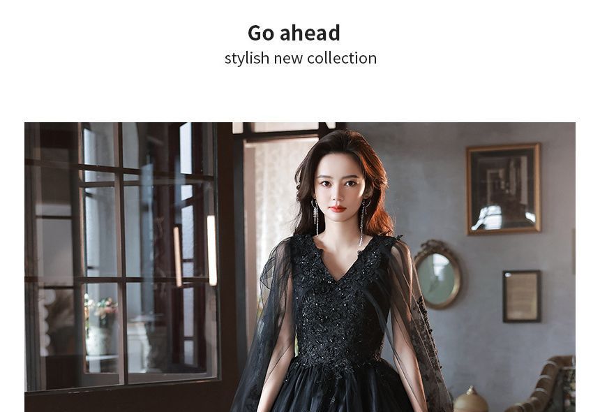 Short-Sleeve Lace Embroidered A-Line Evening Gown