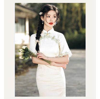 Short-Sleeve Floral Embroidered Slit Midi Qipao