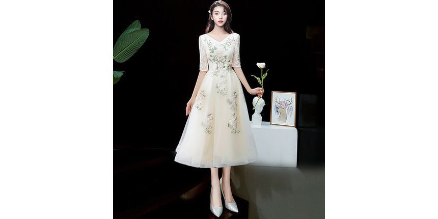 V-Neck A-Line Gown Evening Short-Sleeve Floral Embroidered