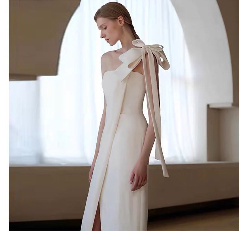 One-Shoulder Bow Slit Sheath Cocktail Dress