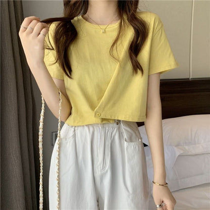 Short-Sleeve Round Neck Plain Buttoned Tee
