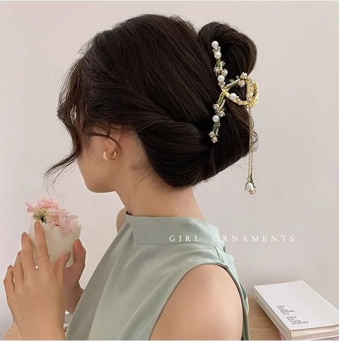 Faux Pearl Flower Hair Claw / Hair Clip