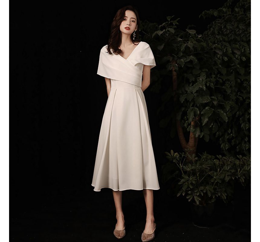 Short-Sleeve V-Neck Plain Ruched A-Line Cocktail Dress (Various Designs)