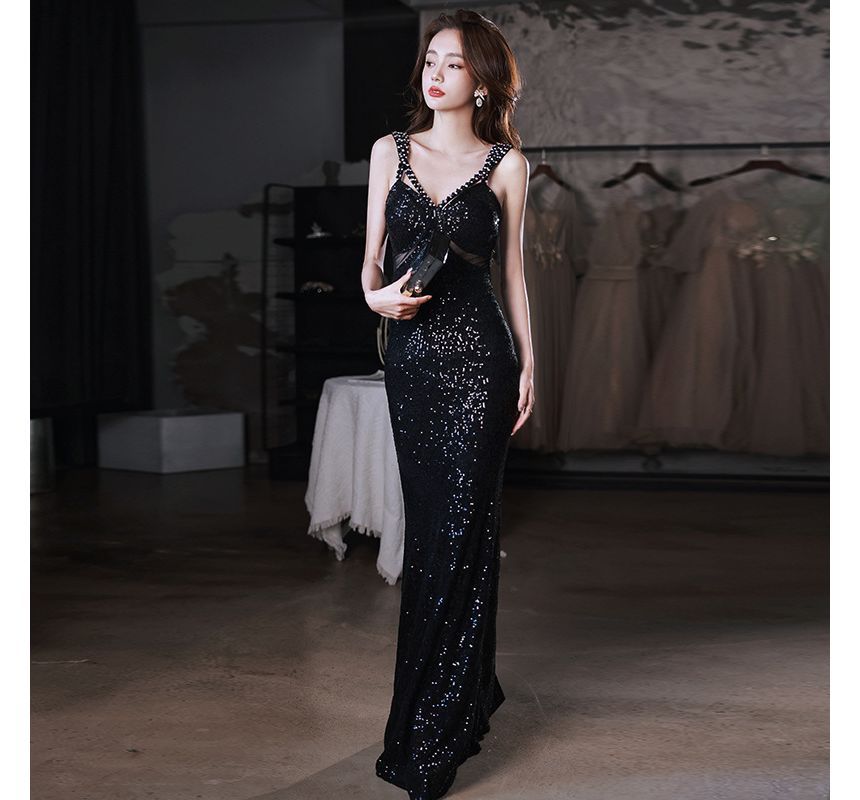 Strap V-Neck Gown Evening Mermaid Sequin Pearl Beaded Spaghetti Faux Plain