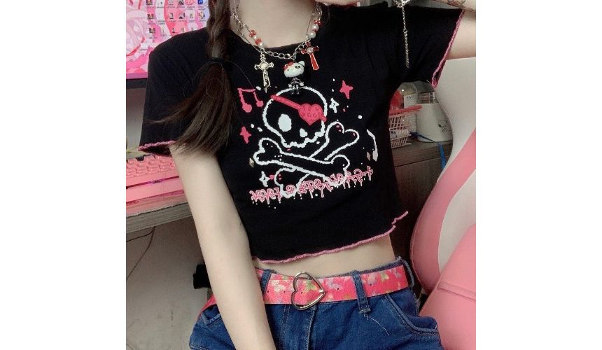 Short-Sleeve Crew Neck Skull Print Contrast Trim Crop Tee
