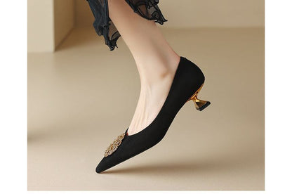 Kitten-Heel Rhinestone Pointed Pumps