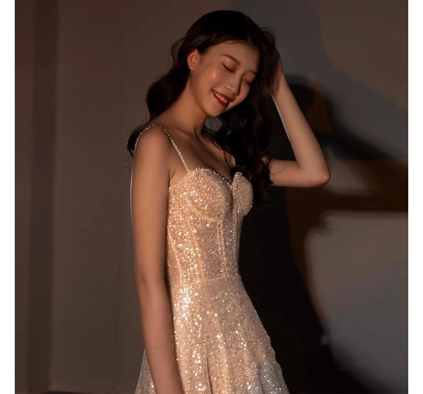 Spaghetti Evening Trained Neckline Strap Gown A-Line Glitter Sweetheart