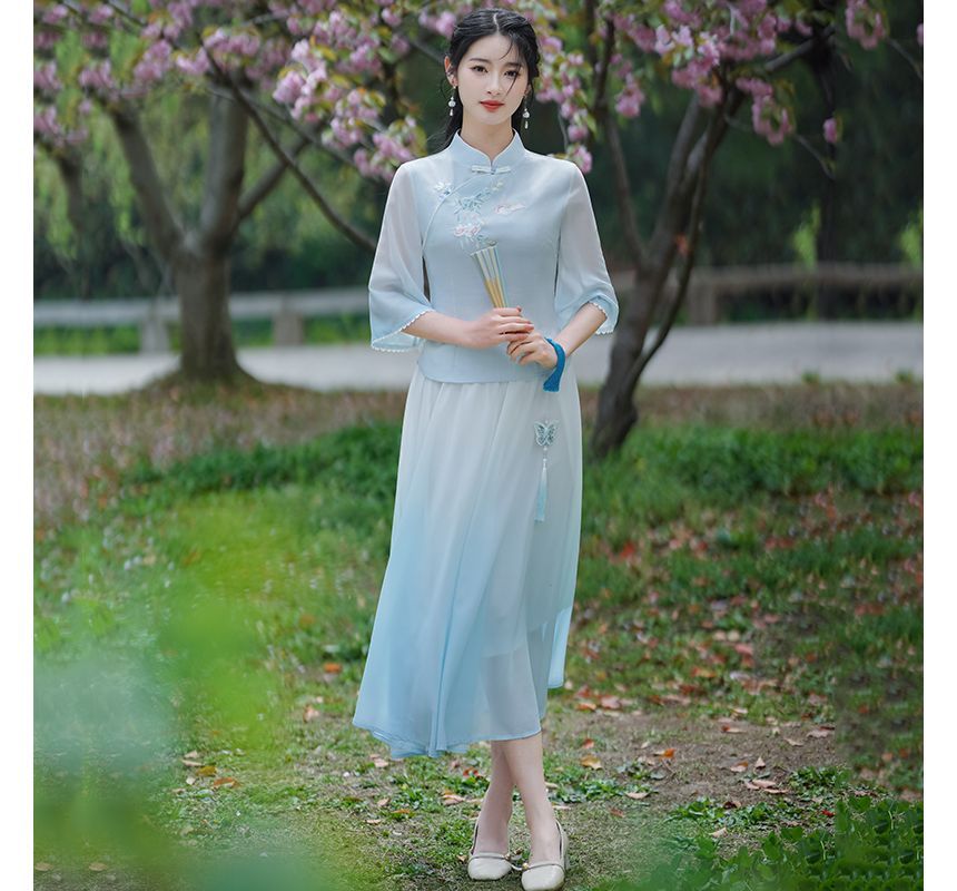 Traditional Chinese 3/4-Sleeve Top / High Rise Midi A-Line Skirt