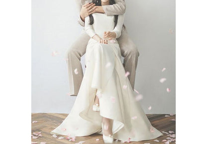 3/4-Sleeve Square-Neck Bodycon Wedding Gown