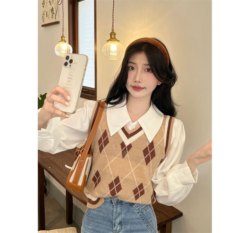 Puff-Sleeve Plain Shirt / V-Neck Argyle Sweater Vest
