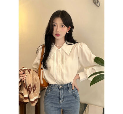 Puff-Sleeve Plain Shirt / V-Neck Argyle Sweater Vest