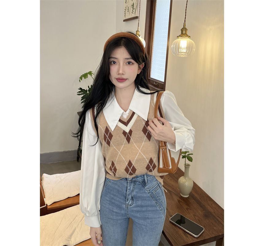 Puff-Sleeve Plain Shirt / V-Neck Argyle Sweater Vest