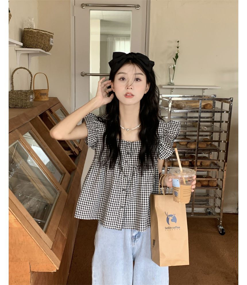 Sleeveless Gingham Ruffle Blouse