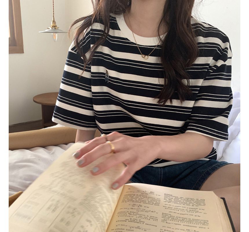 Short-Sleeve Crew Neck Striped T-Shirt