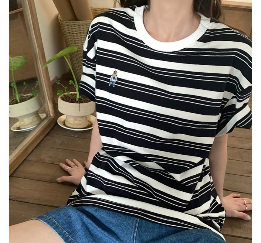 Short-Sleeve Crew Neck Striped T-Shirt